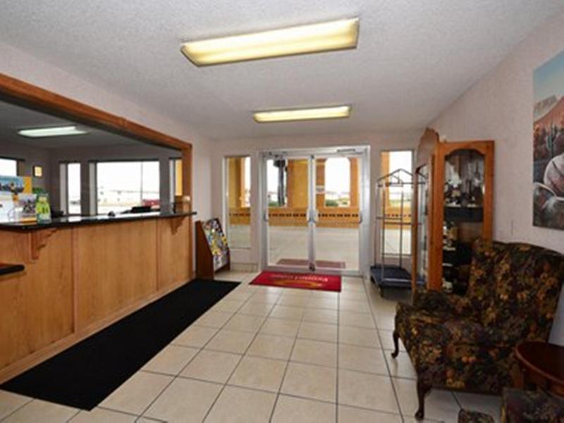 Econo Lodge Gallup Interior photo